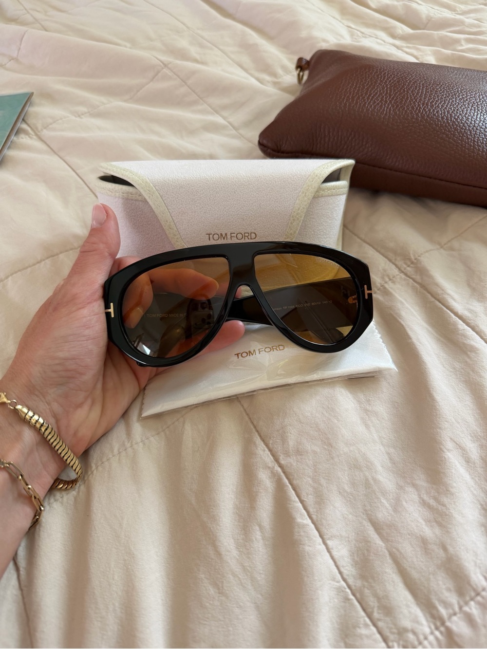 *Last Week to buy before vacation* Tom Ford Bronson Sunglasses - Picture 4 of 5
